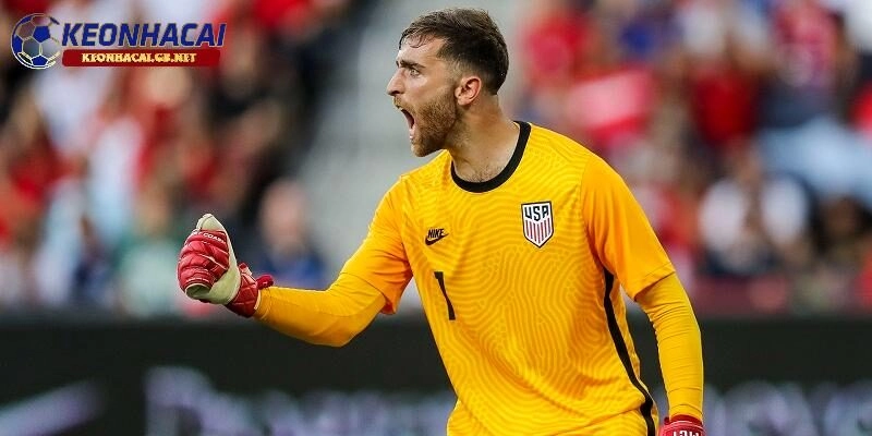 Thủ môn Turner tới đây khả năng sẽ gia nhập Lyon